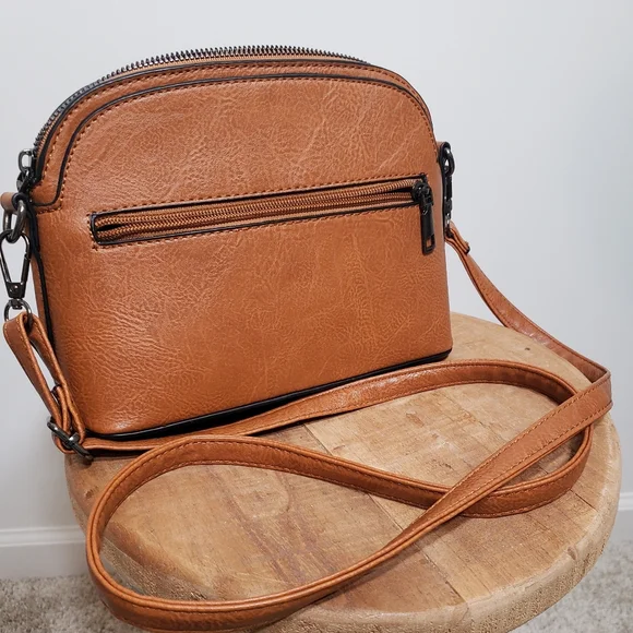 Like New, Sam&Hadley vegan textured grain purse - Picture 7 of 15